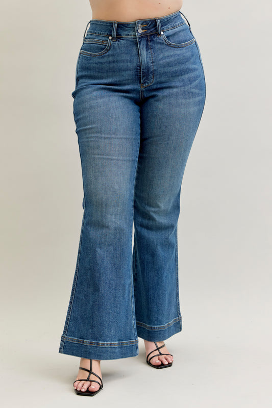 Judy Blue Plus Size High Waist Tummy Control Double Button