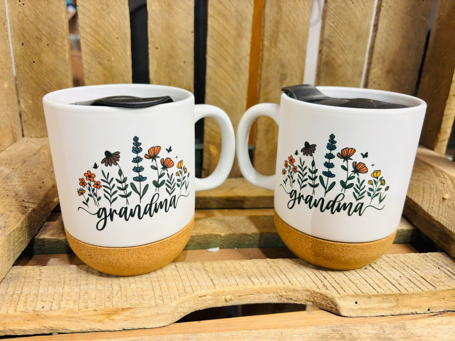 Mama Floral 15oz Ceramic Mug with Lid – Cork Bottom Coffee Cup