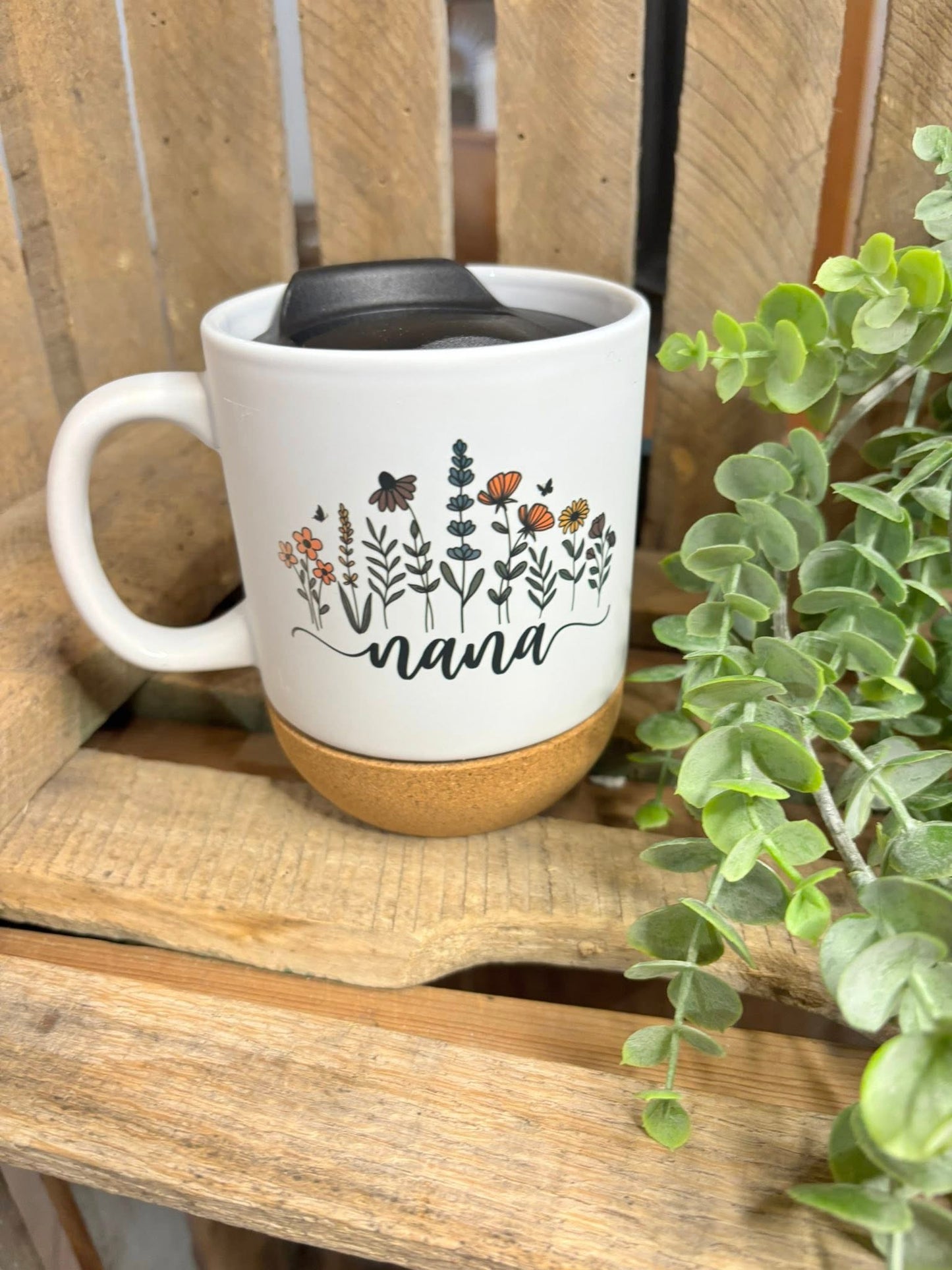 Mama Floral 15oz Ceramic Mug with Lid – Cork Bottom Coffee Cup