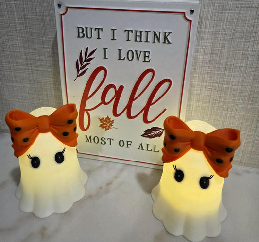 Light-Up Ghost with Custom Bow – Halloween Décor